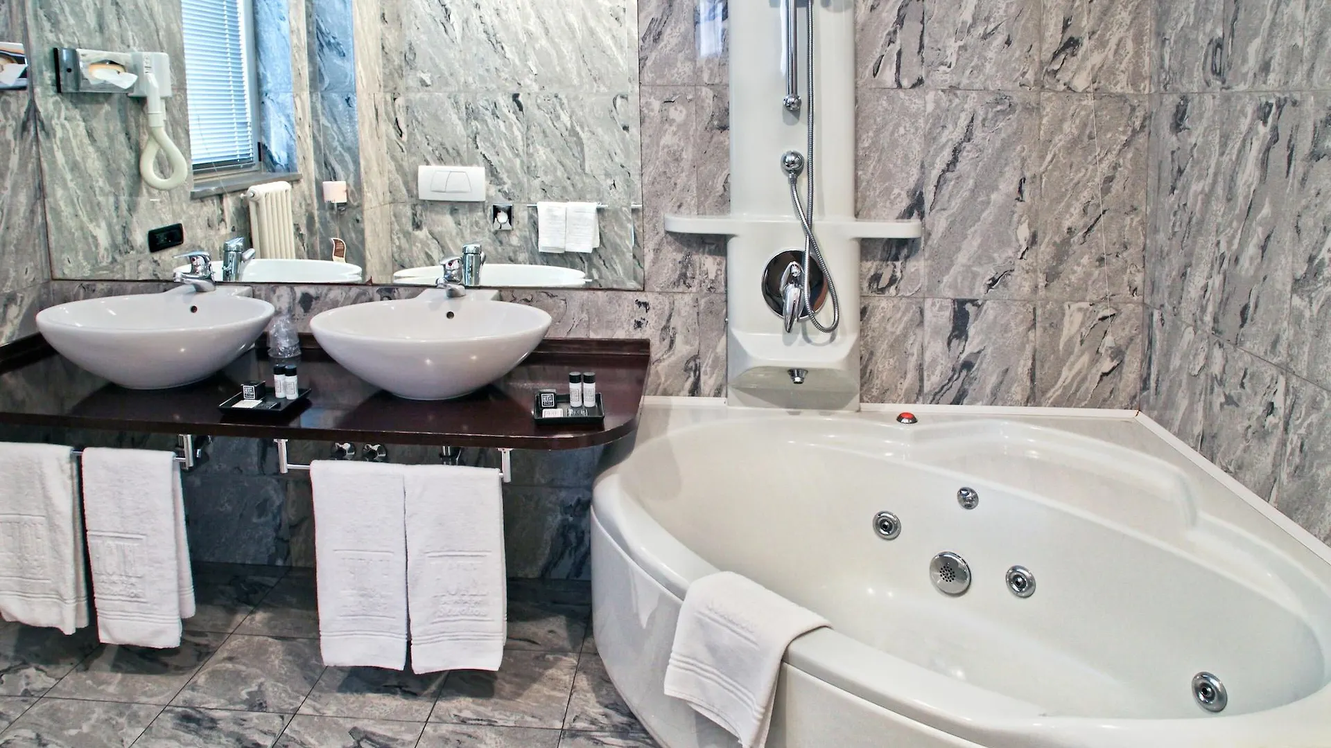 B&B Hotel Milano Cologno Studios Cologno Monzese Italien