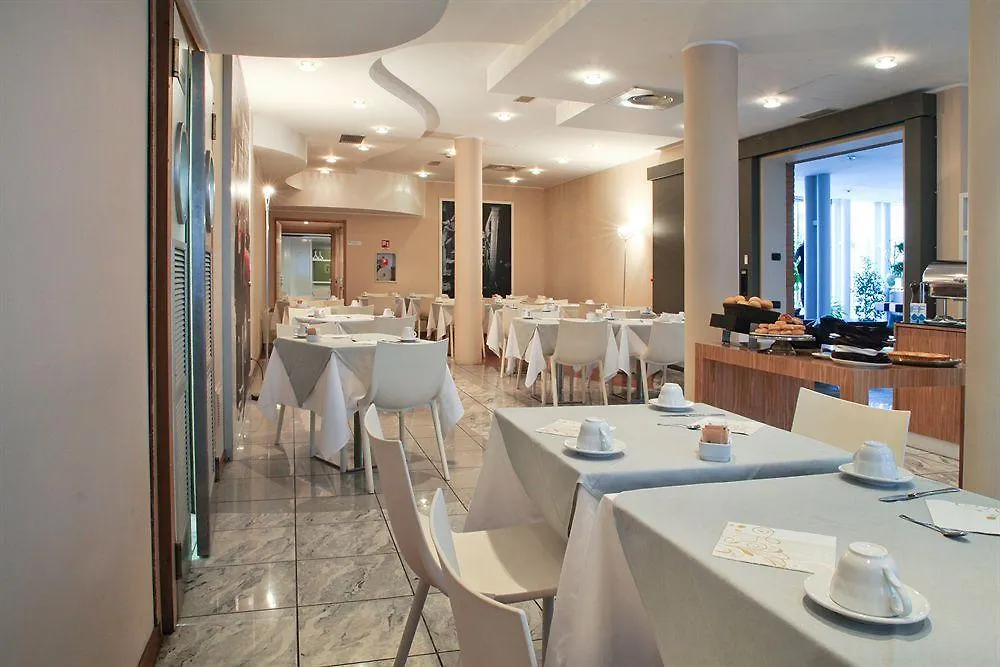 ****  B&B Hotel Milano Cologno Studios Cologno Monzese Italien